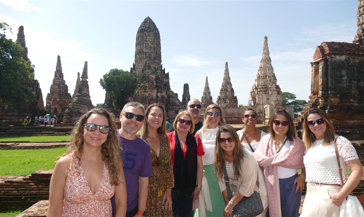 Famtour da Visual Turismo nas ruínas de Ayutthaya, na Tailândia