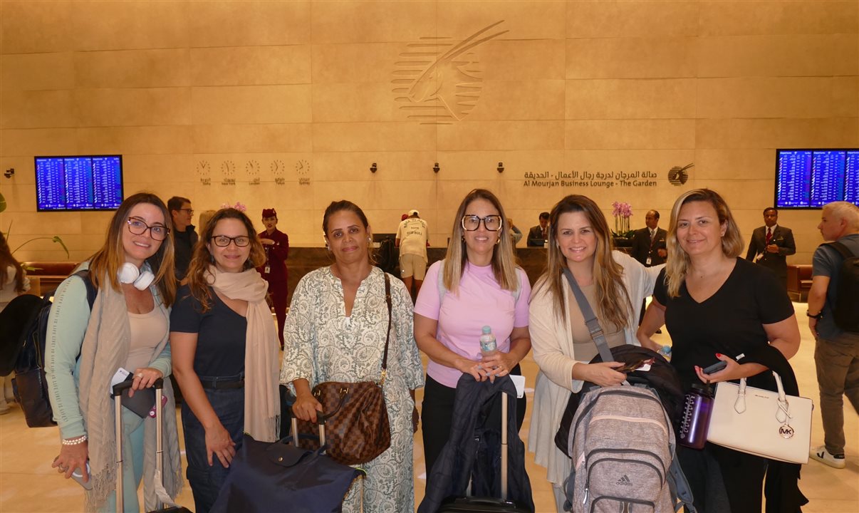 Patrícia Saraiva (Patrícia Saraiva Travel), Ana Maria Freitas (Mappa), Cecília Esteves (Wontravel), Lilian Miranda (Flap), Jacqueline Ledo (Visual Turismo) e Carolina Tolentino (Travel 7) no Al Mourjan - The Garden, em Doha