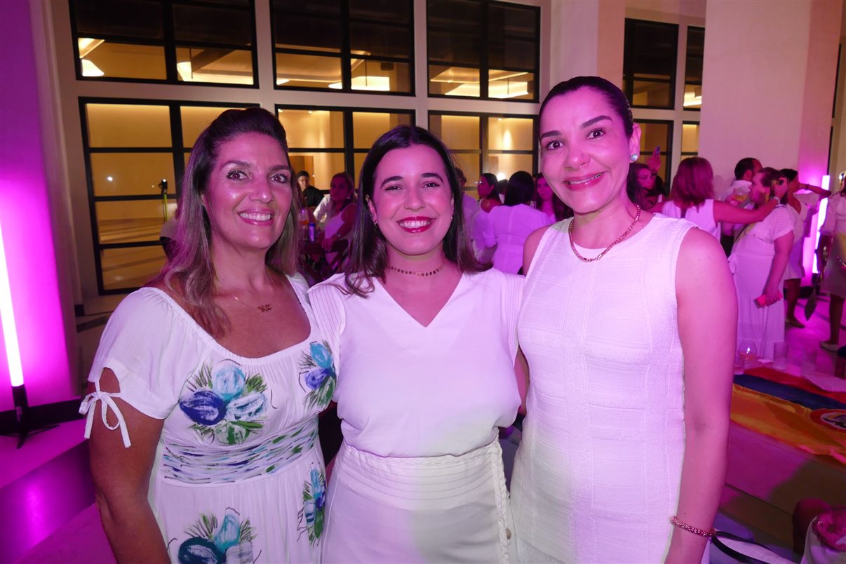 Jéssica Bueno, Luciana Nasser, Carla Cecchele e Glaucia Barbosa (RCD Hotels) no AVA Resort, em Cancún