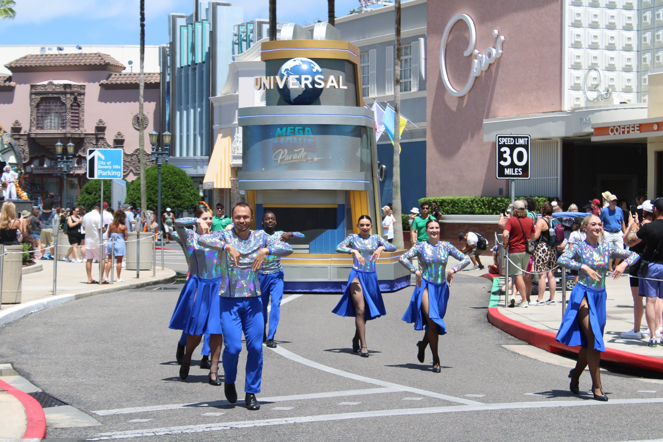 Universal Mega Movie Parade é a maior parada diurna da Universal