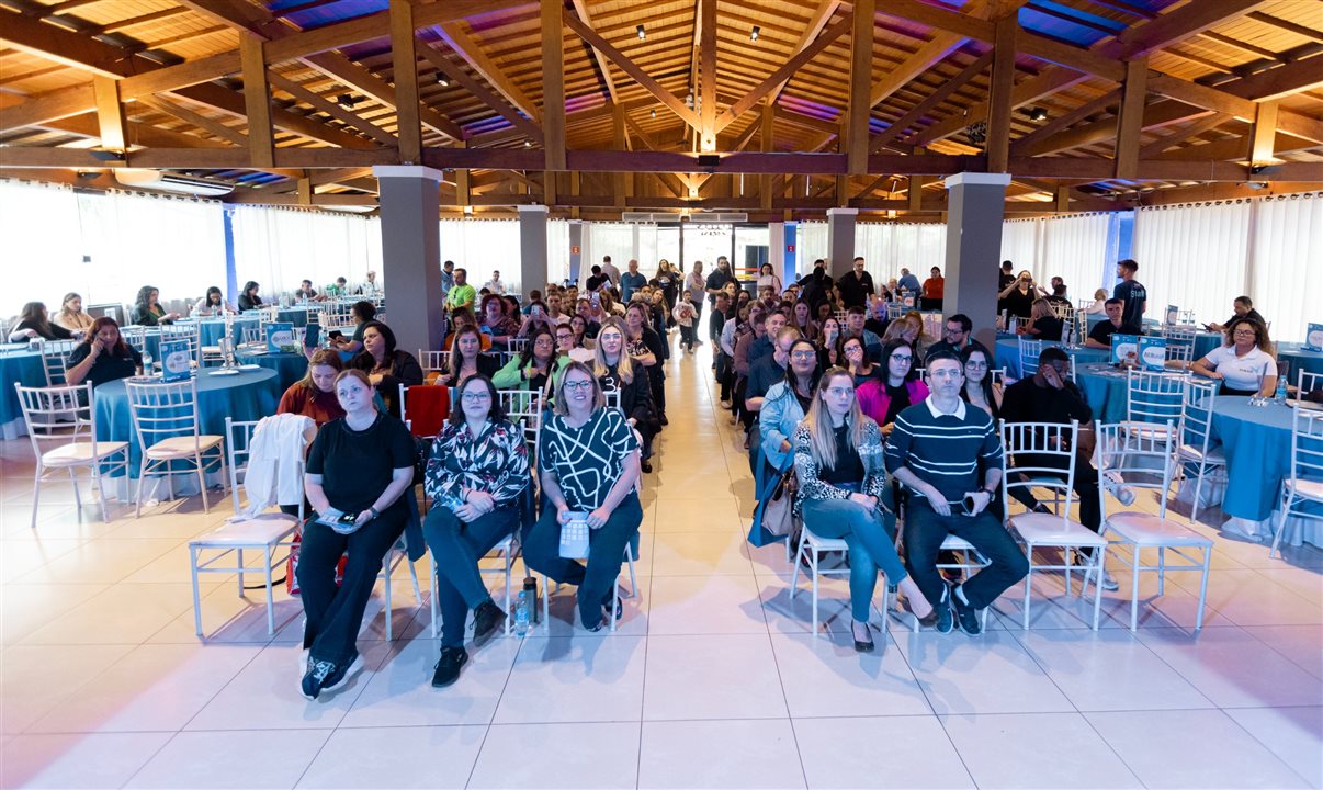 Evento reuniu cerca de 100 agentes de viagens e 34 expositores e parceiros