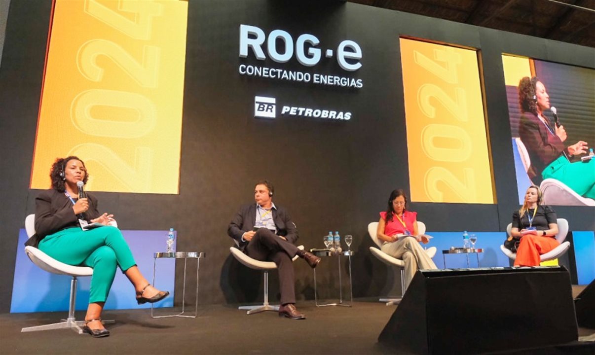 Jurema Monteiro, da Abear, participa de painel no “ROG.e – Conectando energias”