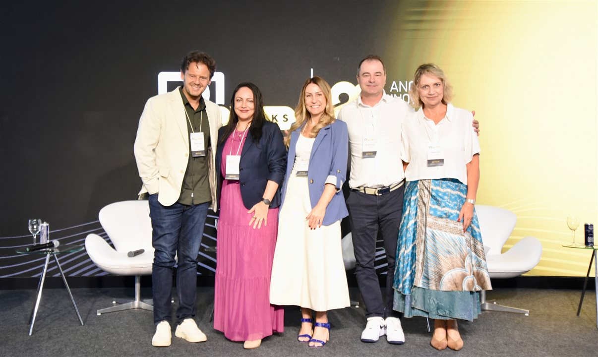 Rodrigo Cezar, da Roche, Milena Freire, do Tivoli, Juliana Patti, da Alagev, Raffaele Cecere, da R1, e Roberta Nonis, CEO da Evento Único