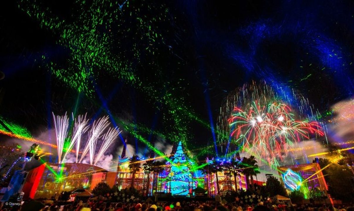 Lasers, fogos de artifício e duendes? Tudo isso no Jingle Bell, Jingle BAM!