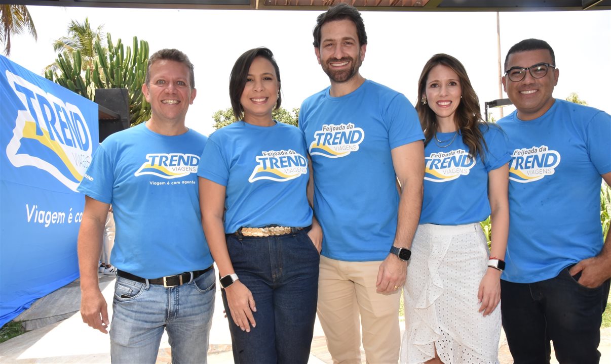 Alexandre Ramos, Cássia Vale, Bruno Heleno, Noah Britto e Sérgio Reis, da Trend Viagens