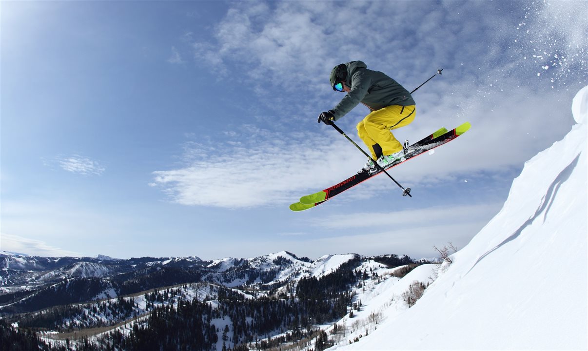 Estações precisaram adiar aberturas por falta de neve