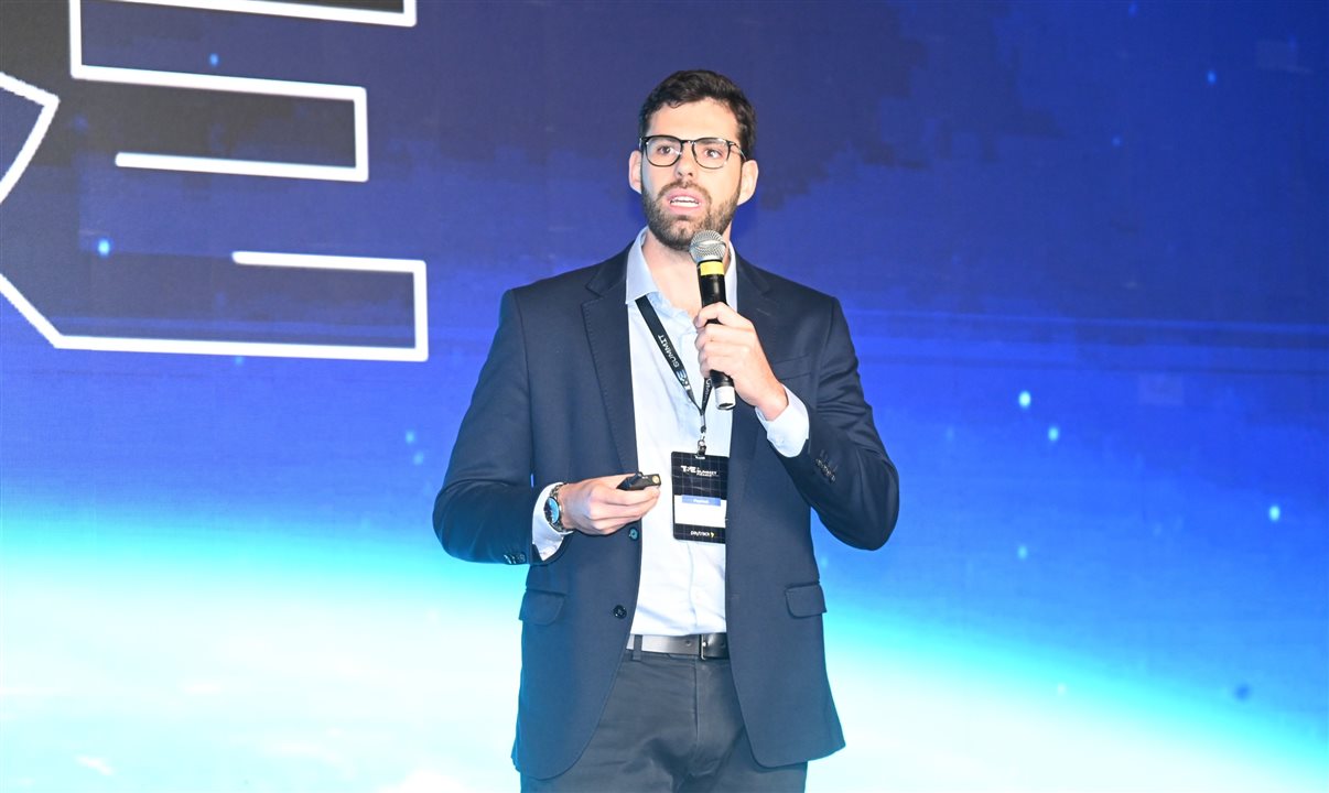 O CEO da Paytrack, Pedro Góes, fez a abertura do evento