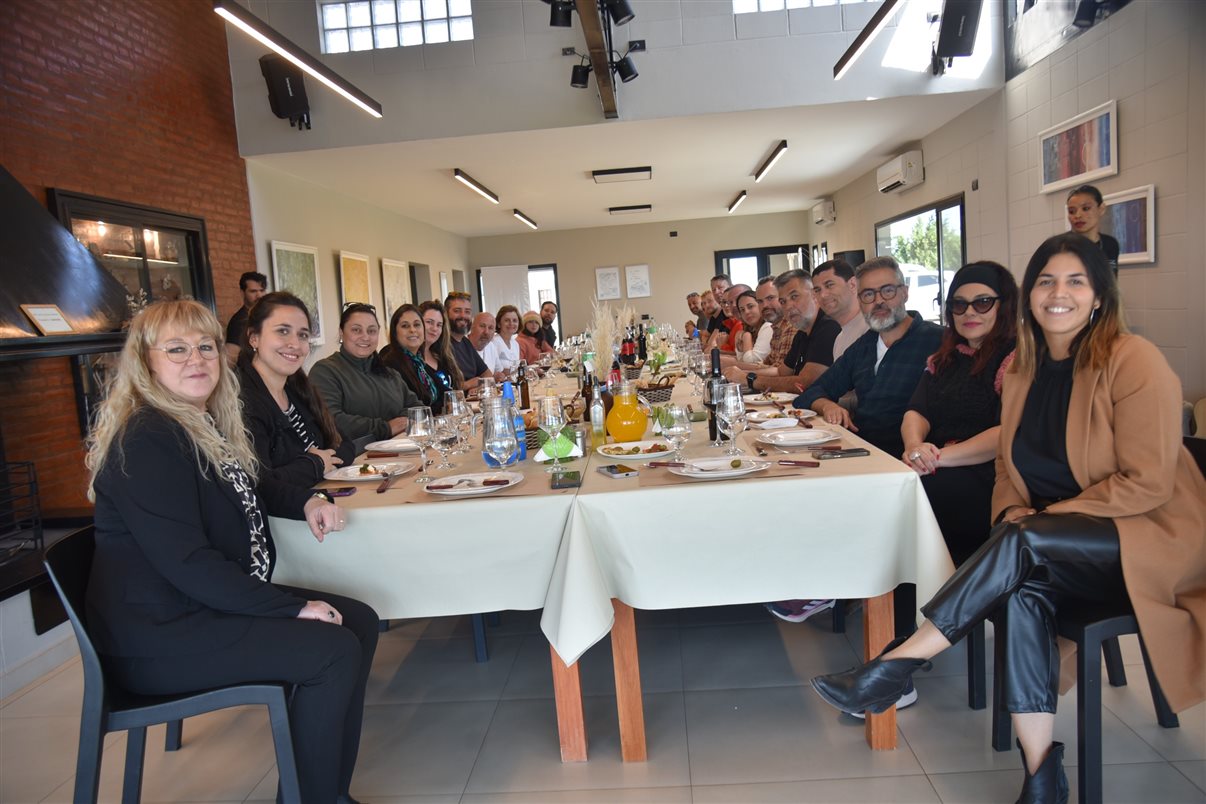 Grupo se reuniu para almoço na Las Bardas