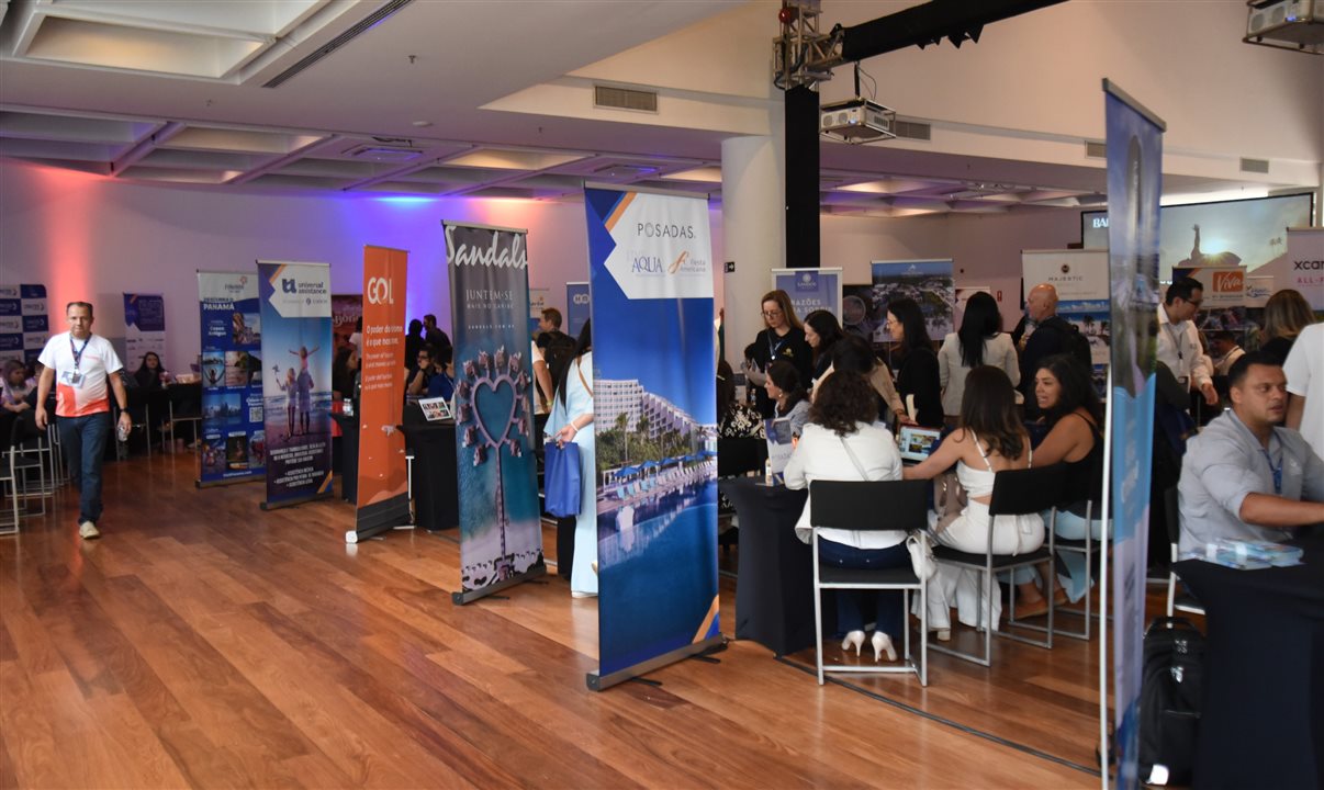 O evento começou com uma rodada de negócios e teve a tarde dedicada a capacitações