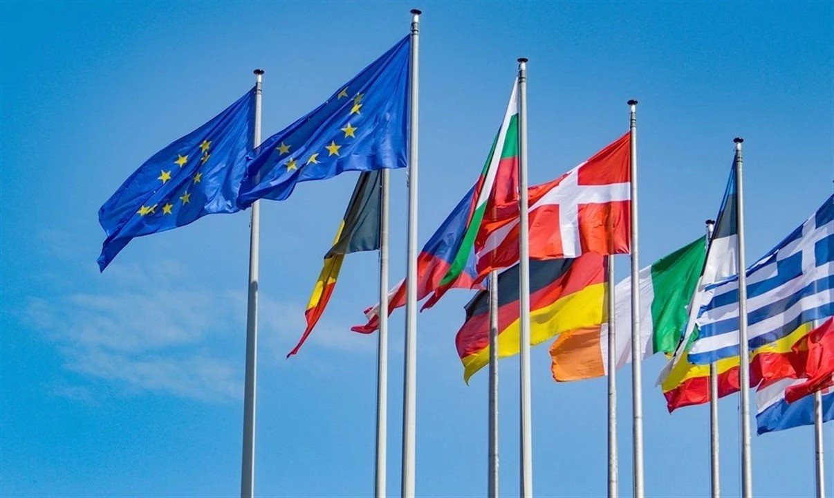 ?O novo visto europeu só se tornará obrigatório MESMO em abril de 2027 para alguns países, com a totalidade sendo atingida em outubro de 2027