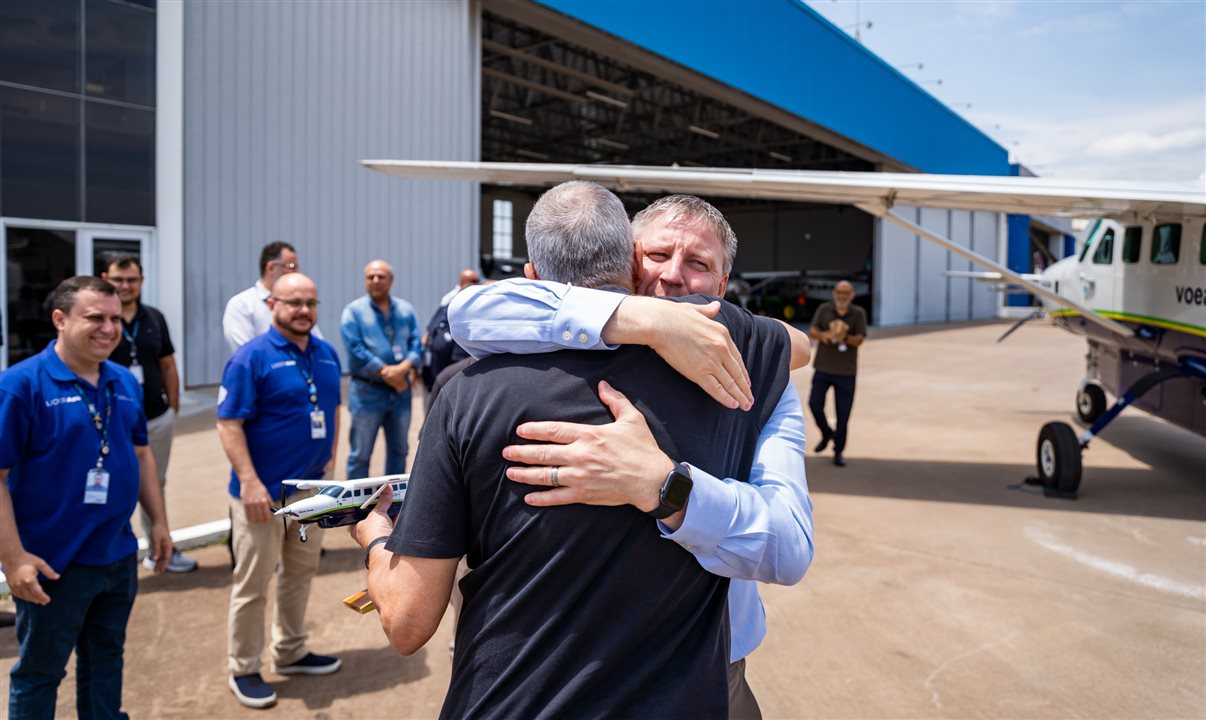 Flávio Costa e John Rodgerson, CEO da Azul