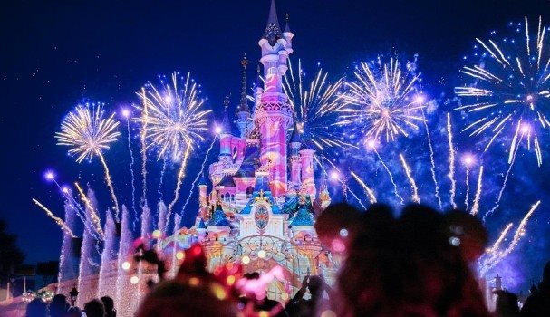 Ano novo será recebido com uma exibição de fogos de artifício especial no Disneyland Park