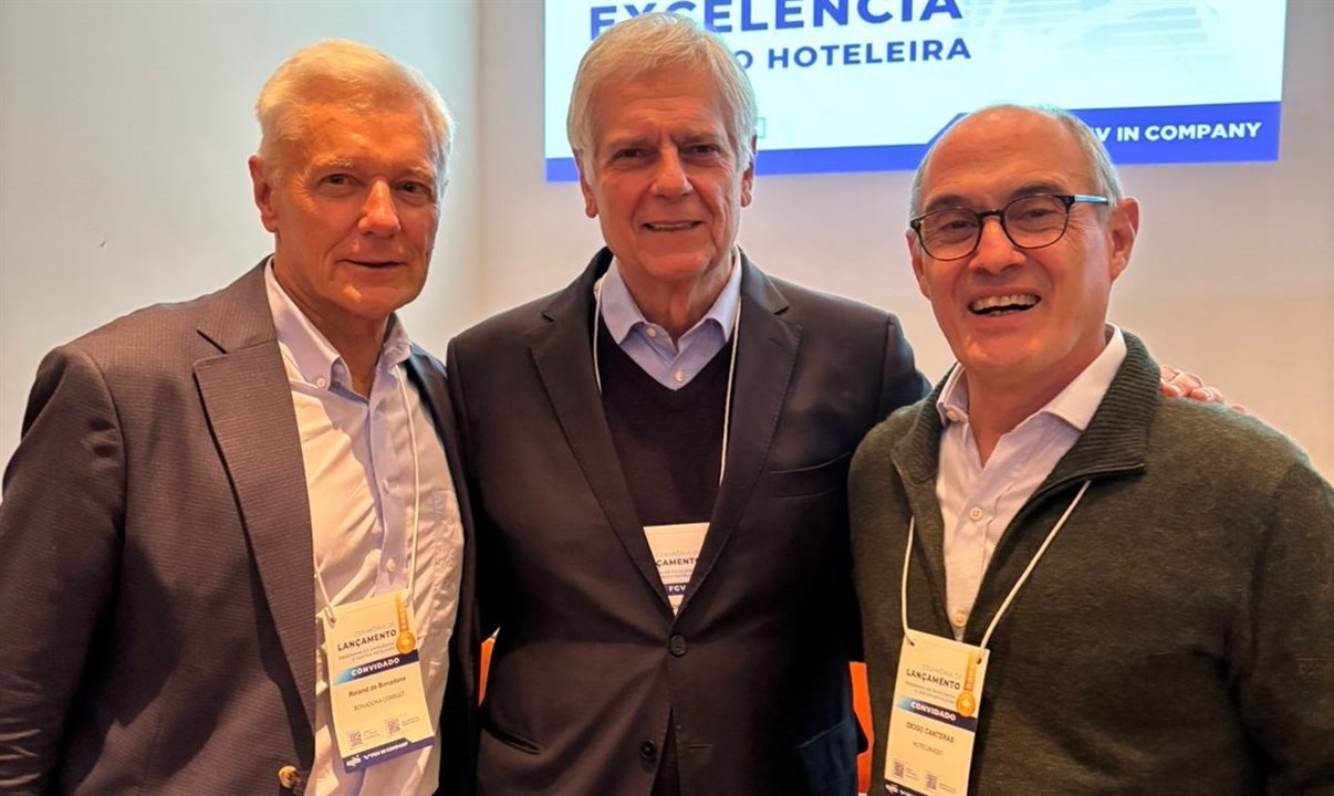  Roland de Bonadona (BHC Consultoria), Caio Luiz de Carvalho (FGV) e Diogo Canteras (Hotelinvest)