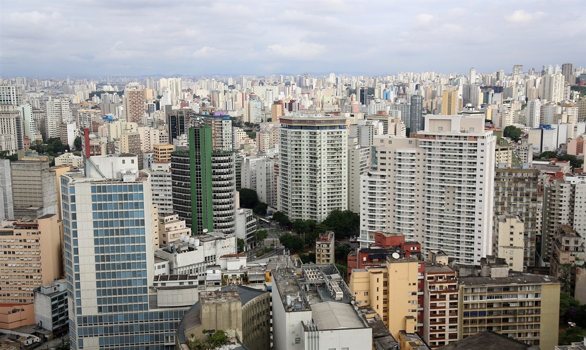 Das 12 Macrorregiões Turísticas que responderam à pesquisa, quatro apresentaram queda na taxa de ocupação e oito na diária média