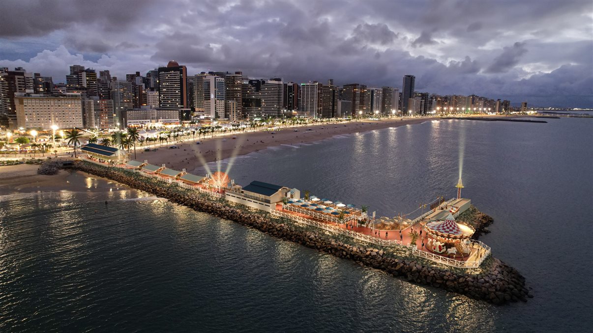 Projeções dos novos píeres de Fortaleza