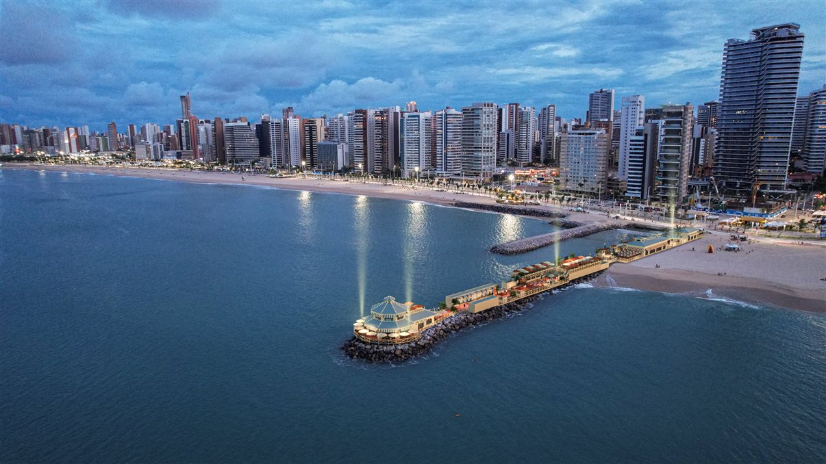 Projeções dos novos píeres de Fortaleza