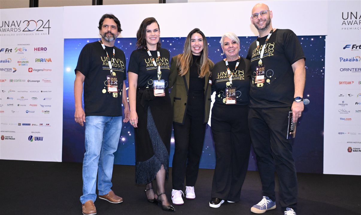 Barbara Braga, secretária de Turismo do Alagoas, com Ines Melo, Adriano Pereira, Duda Slud, e Fanny Lunkes, da Unav