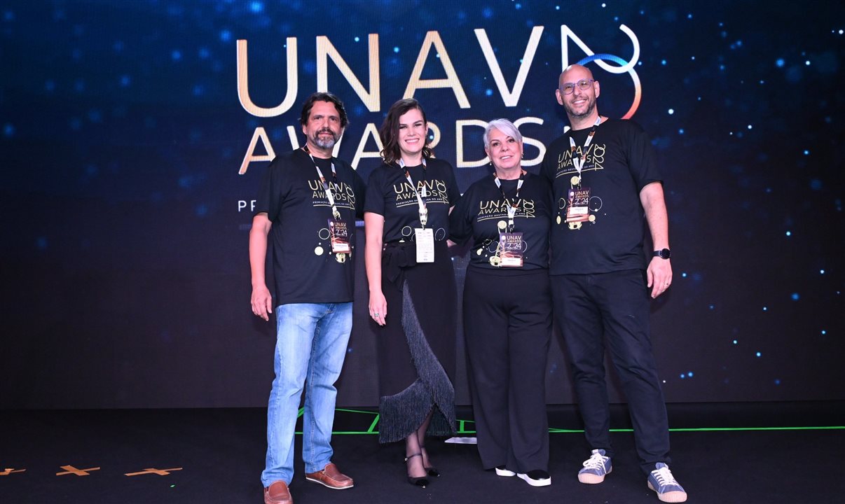 Adriano Pereira, Fanny Lunkes, Ines Melo e Duda Slud, da Unav