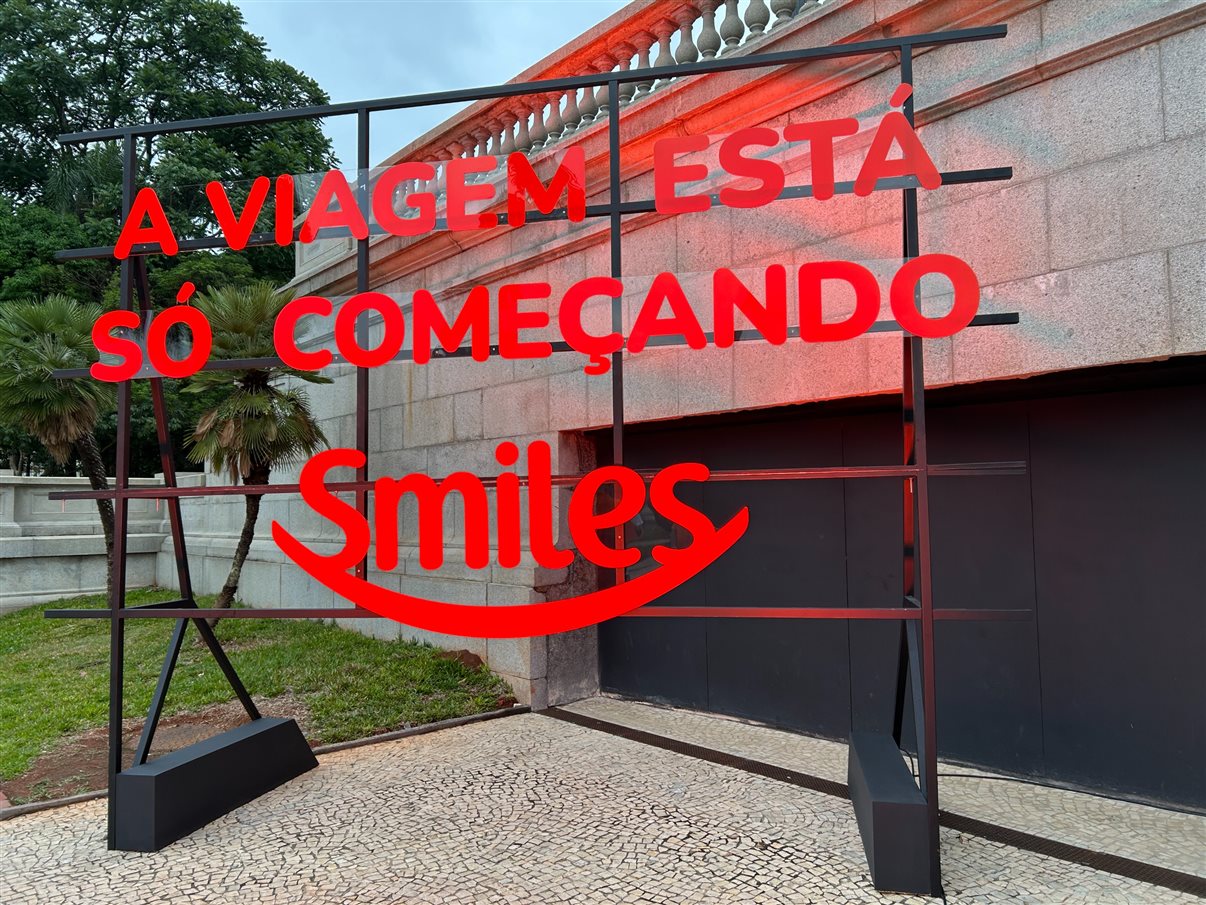 Rodrigo Lozasso, Bruno Tonon e Juan Mudeh, da Smiles, com Rodrigo Possatto, da Smiles Viagens