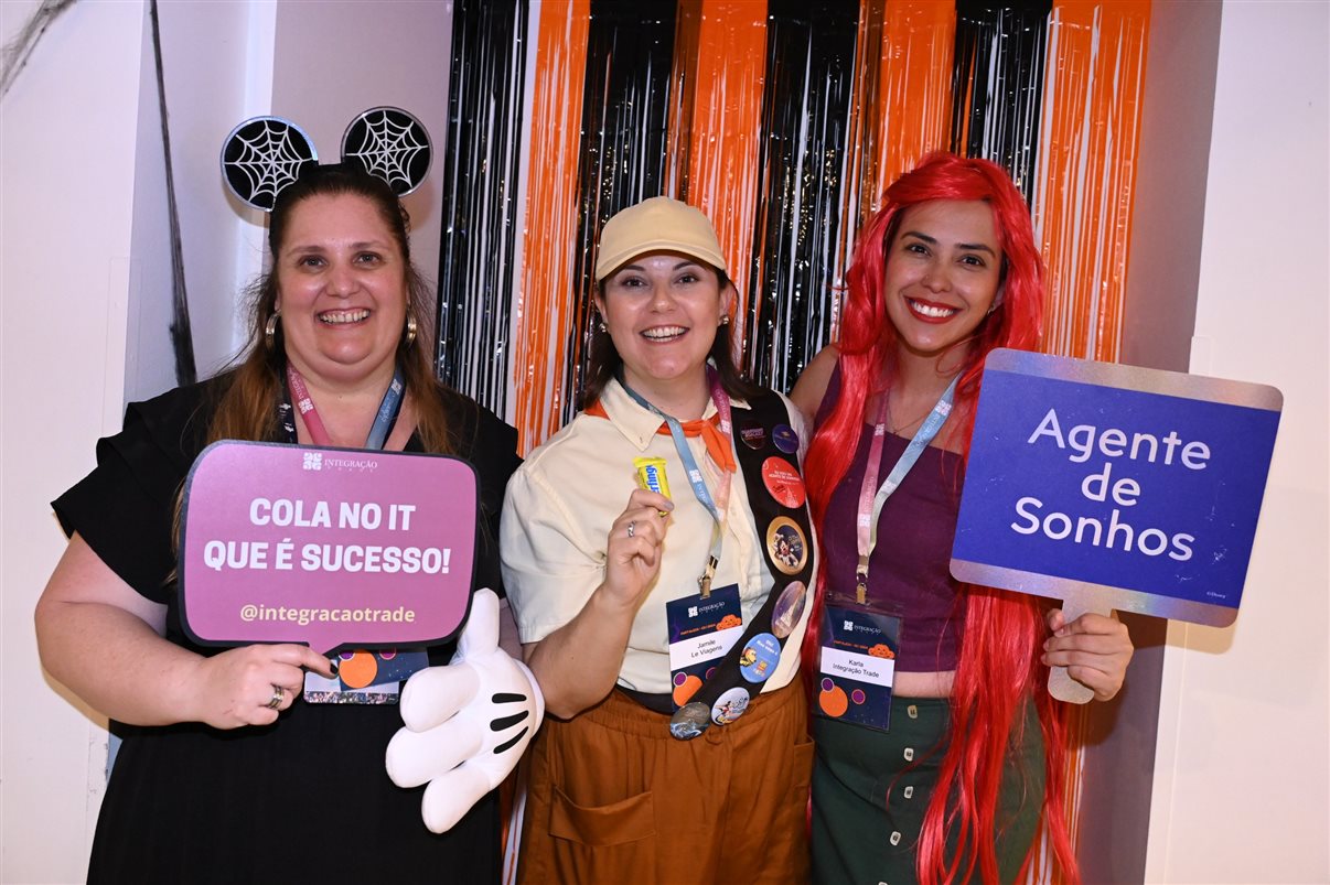 Marilia Patriota, da Essenciale Viagens, e Thais Ramos, da Disney Destinations