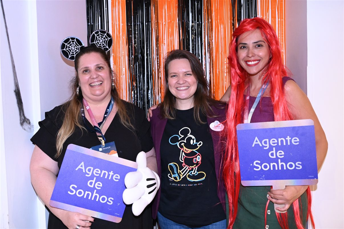 Marilia Patriota, da Essenciale Viagens, e Thais Ramos, da Disney Destinations