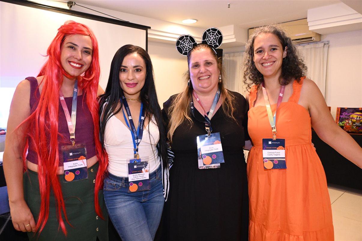 Marilia Patriota, da Essenciale Viagens, e Thais Ramos, da Disney Destinations