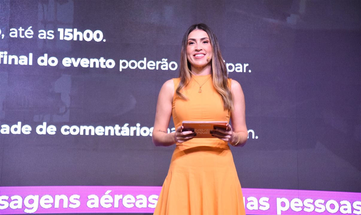 Jordana Souza, da VOLL, comandou a abertura do Travel Connect