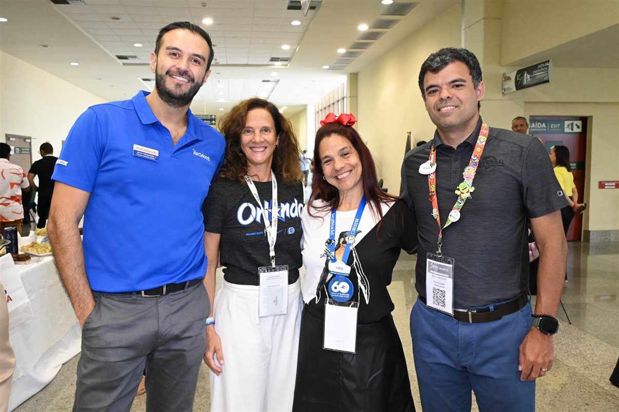 Neto Fernandes, do Visit Orlando, Jane Terra, do Orlando Magic, Cris Muniz, da United Parks, e Renato Gonçalves, da Universal