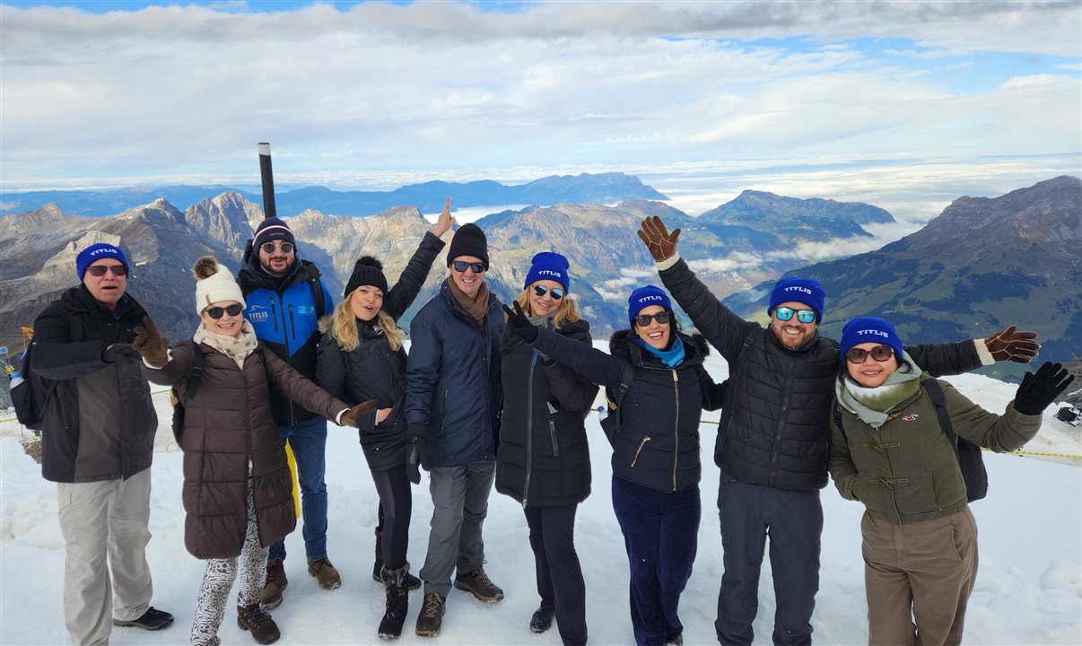 Famtour da Flot no topo da montanha Titlis, na Suíça