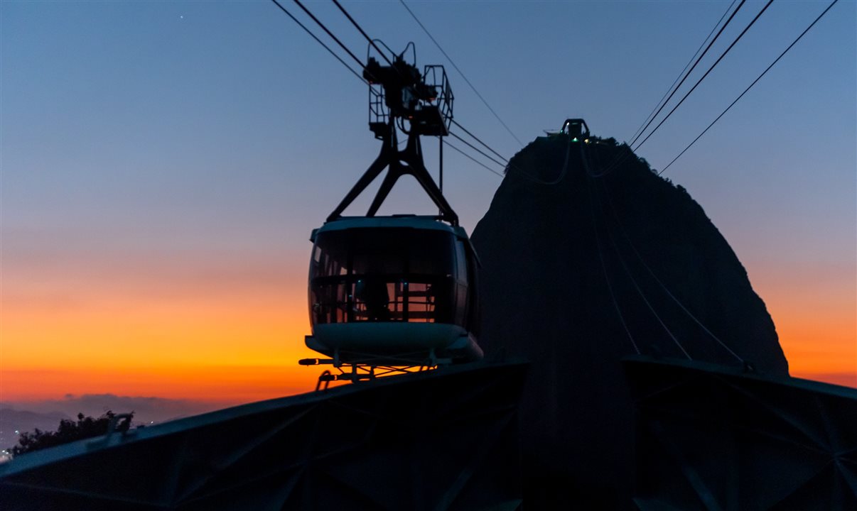 Amanhecer no Parque Bondinho Pão de Açúcar é um dos atrativos