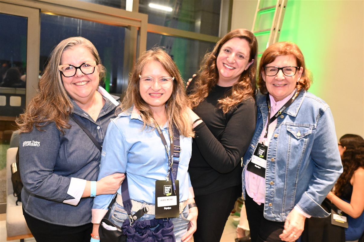 Melanie Teixeira, da Omnibees, Ana Luísa do Prado, da Syngenta, Heloisa Prass e Cássia Mazella, da PANROTAS, e Ana Paula Domingues, da Omnibees