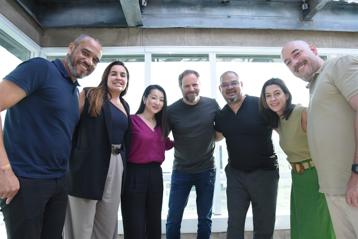 Emerson Cardoso, Renata Esteves, Sayuri Mioshi, Luti Guimarães, Quinho, Danyele Bellangero e Alex Santana