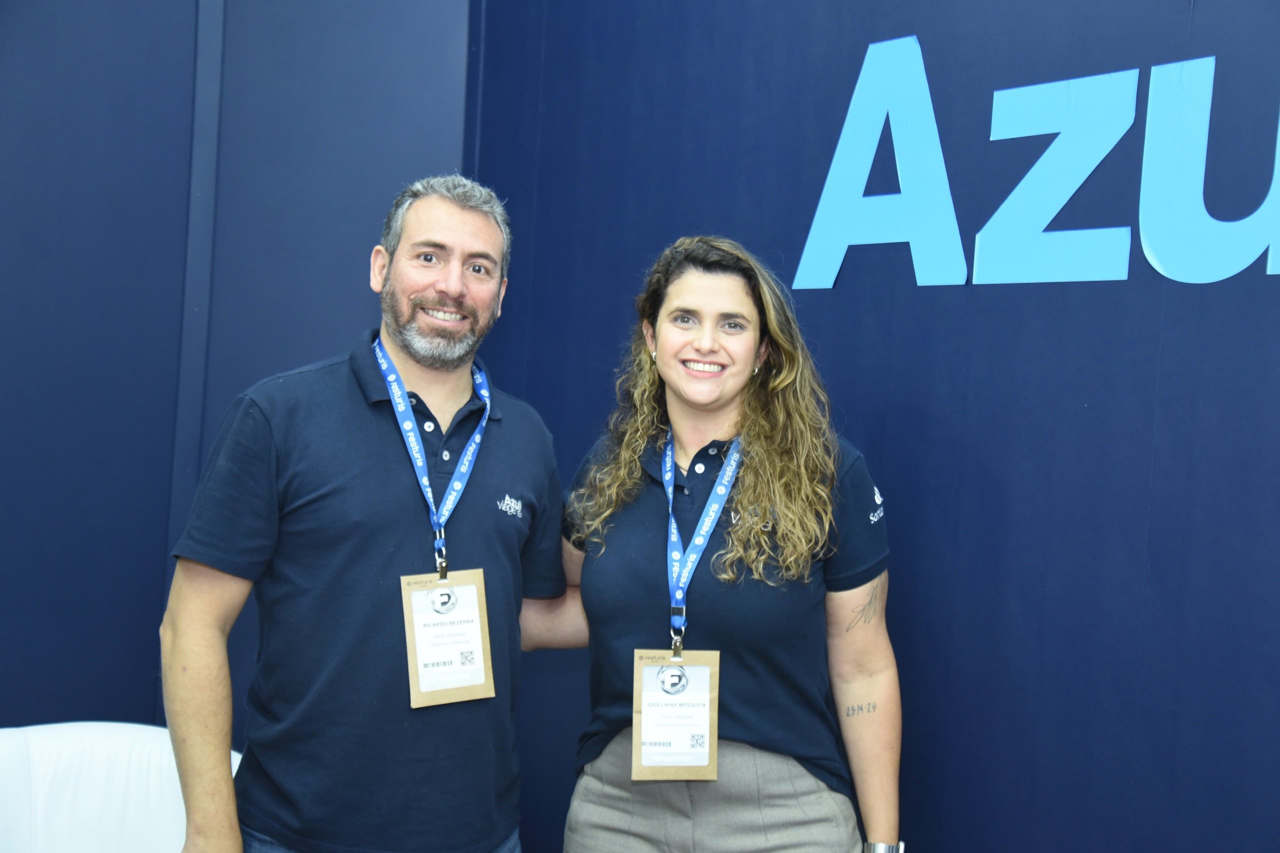 Ricardo Bezerra e Giulliana Mesquita, da Azul Viagens