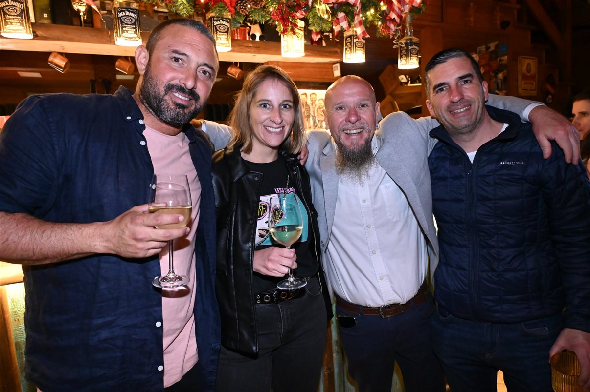 Denis Ribeiro, Camila Lunardi, Nadia Kardouss, Cauê Borini, Karem Basulto e Ana Elisa Facchinato, da Aviareps