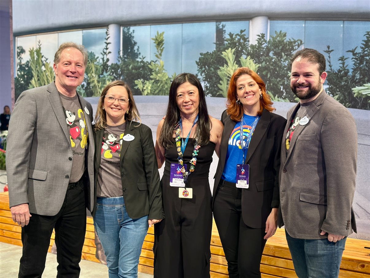 Terry Brinkoetter e Sarah Domenech, da Disney Destinations