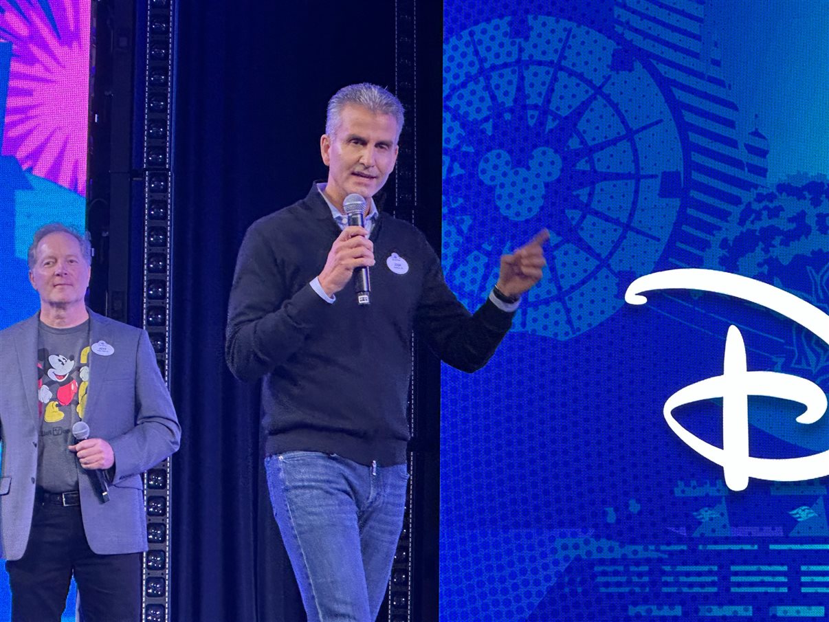 Terry Brinkoetter e Sarah Domenech, da Disney Destinations