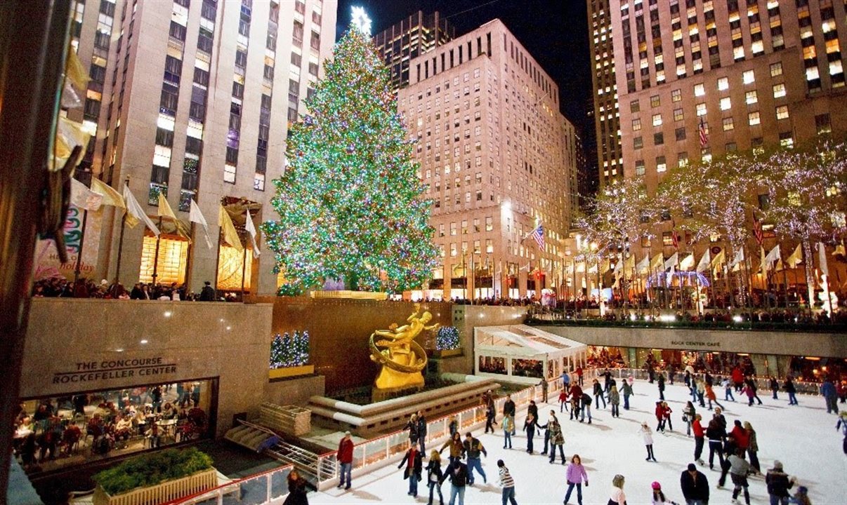 A árvore no Rockefeller Center é uma das principais atração para quem visita Nova York