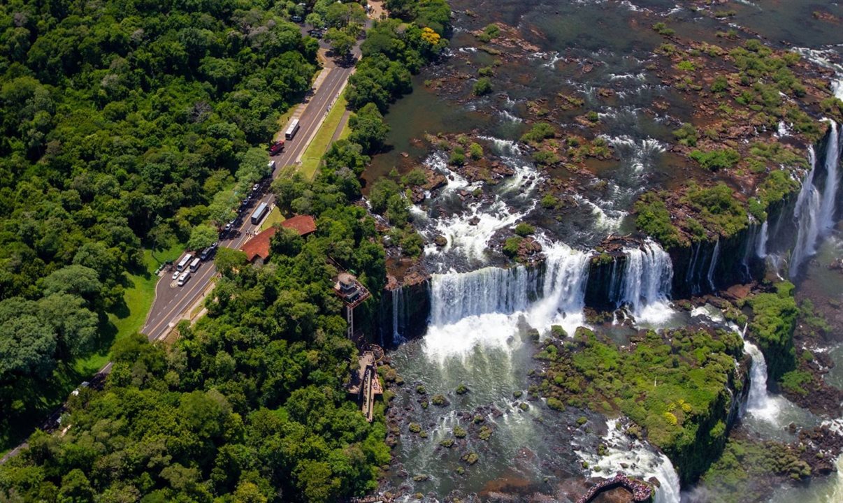 O Parque Nacional do Iguaçu terá horário ampliado na alta temporada, período de final de ano e férias escolares