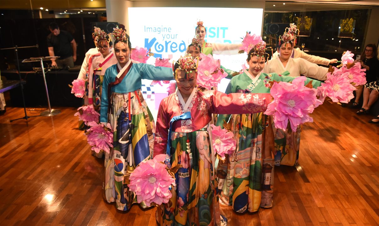 Dança típica da Coreia do Sul foi representada no evento, em São Paulo