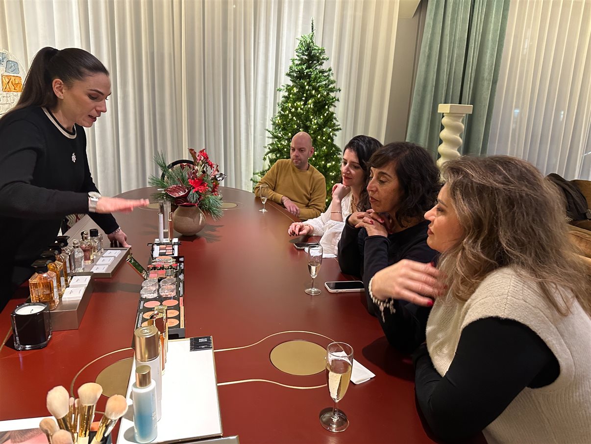 Experiência de compras vip na loja de departamentos Samaritaine, a mais chique de Paris