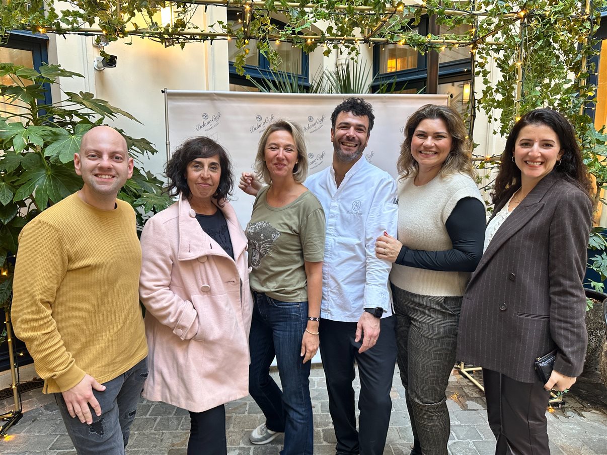 Lucas Petito, Sylvia Silva, Danielle Fillippozzi, chef Paolo, Danielle Andreazzi e Hassania Laraïchi