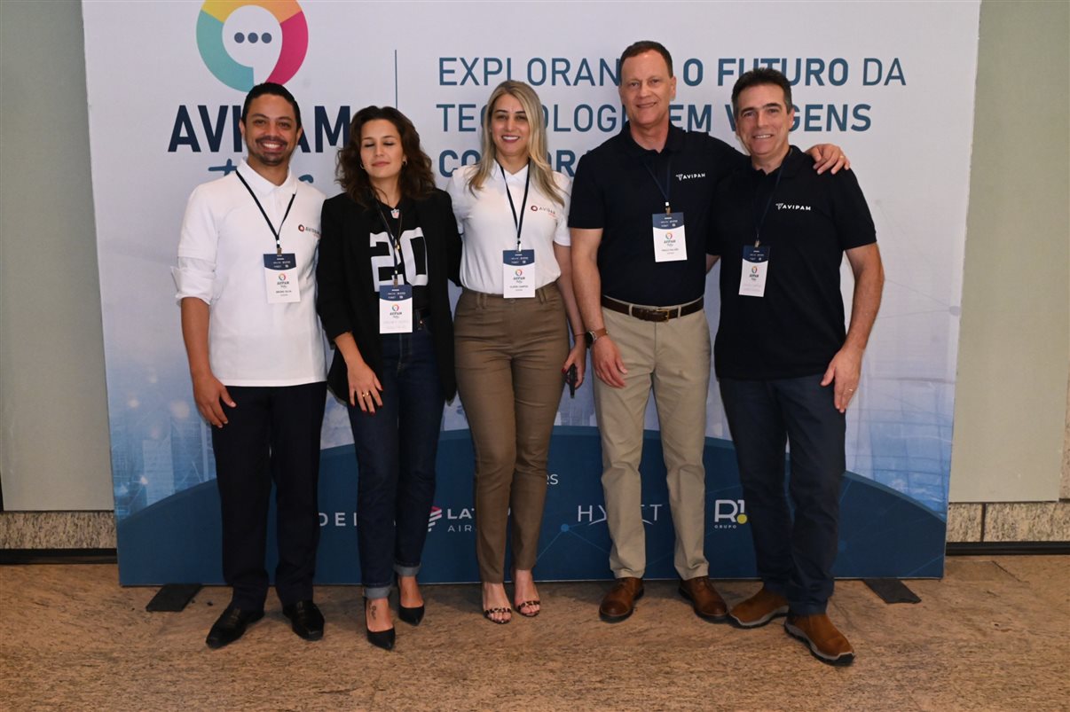 Antônio Fernando Slomp, da Avipam, Barbara Bastos, da Roadtrip, e José Guilherme Alcorta, da PANROTAS