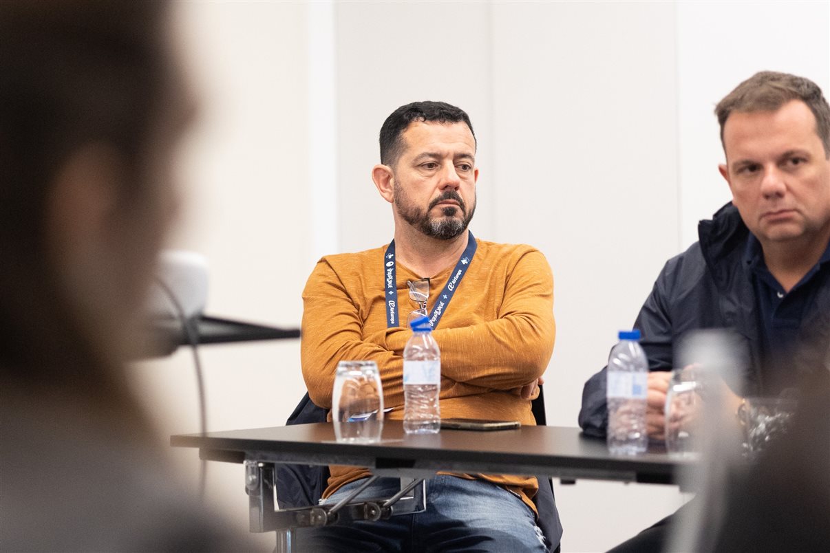 Cláudia Bagna, da GEA Brasil, e Ricardo Roman Jr., da Interamerican, entre Carlos Baptista e Pedro Gordon, da GEA Portugal