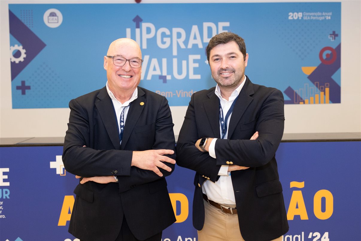 Cláudia Bagna, da GEA Brasil, e Ricardo Roman Jr., da Interamerican, entre Carlos Baptista e Pedro Gordon, da GEA Portugal