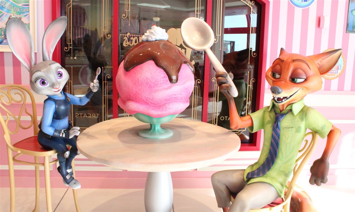 A coelha Judy Hopps e a raposa Nick Wilde ambientam o espaço exclusivo