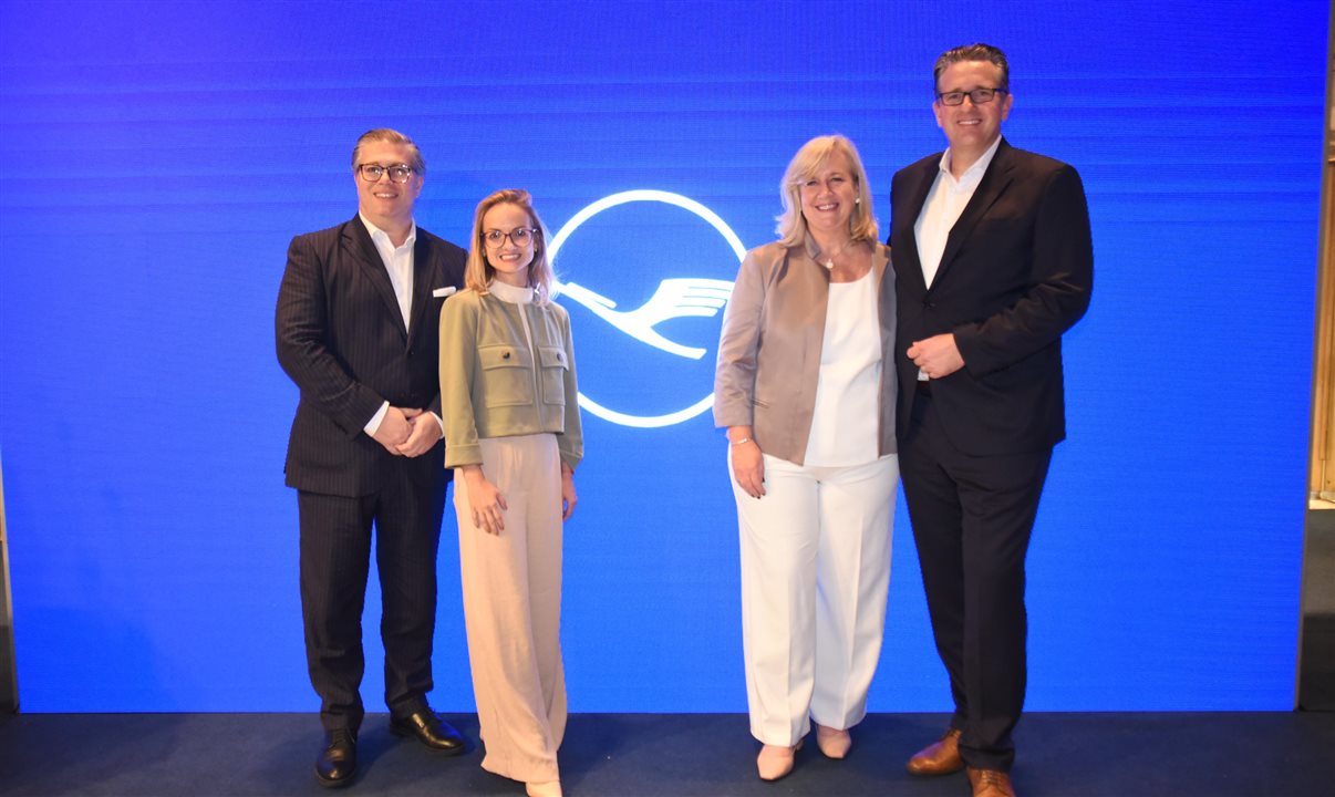 Felipe Bonifatti, Katrin Dalibor, Annette Taeuber e Dirk Janzen, todos da Lufthansa