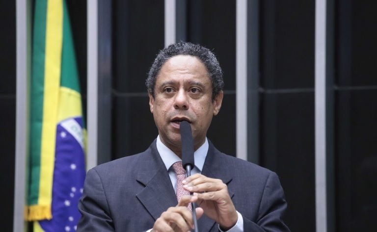 Orlando Silva é o deputado relator do projeto