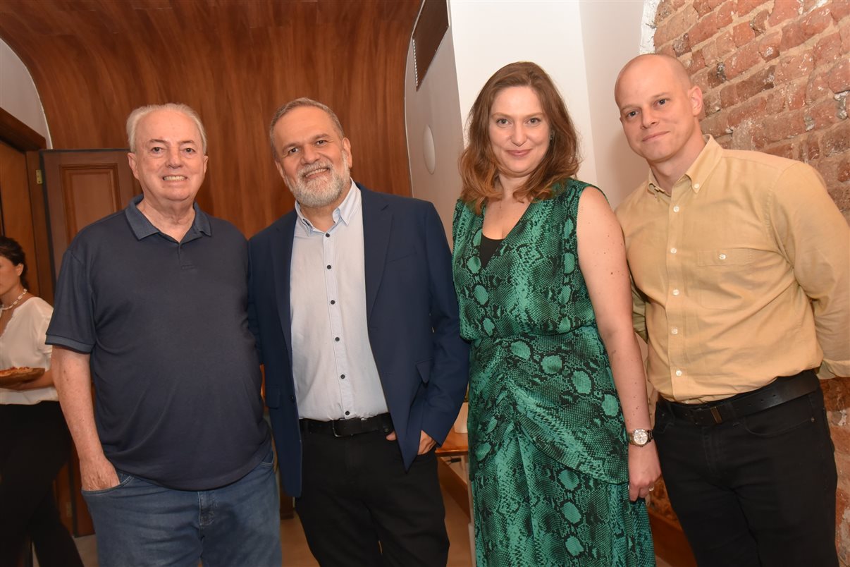 José Guilherme Alcorta, a secretária Daniela Maia, Michael Nagy e Artur Luiz Andrade