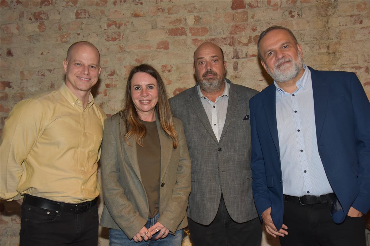 José Guilherme Alcorta, a secretária Daniela Maia, Michael Nagy e Artur Luiz Andrade