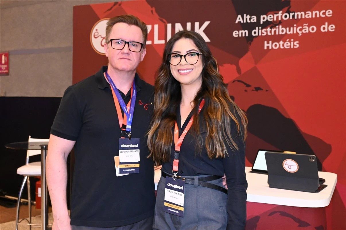 Leonardo Segantin e Thalita Pinheiro, da EZLink Hotels